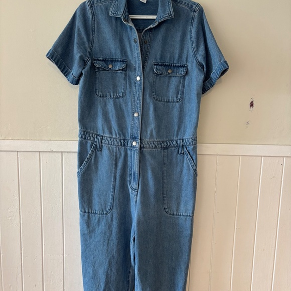 Ladies Old Navy medium blue jean jumpsuit Medium Tall with snaps and fly zip - Picture 9 of 12